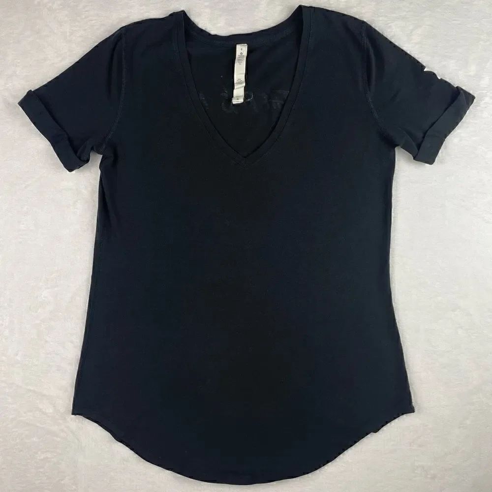 Lululemon LE Equinox Gym T Shirt